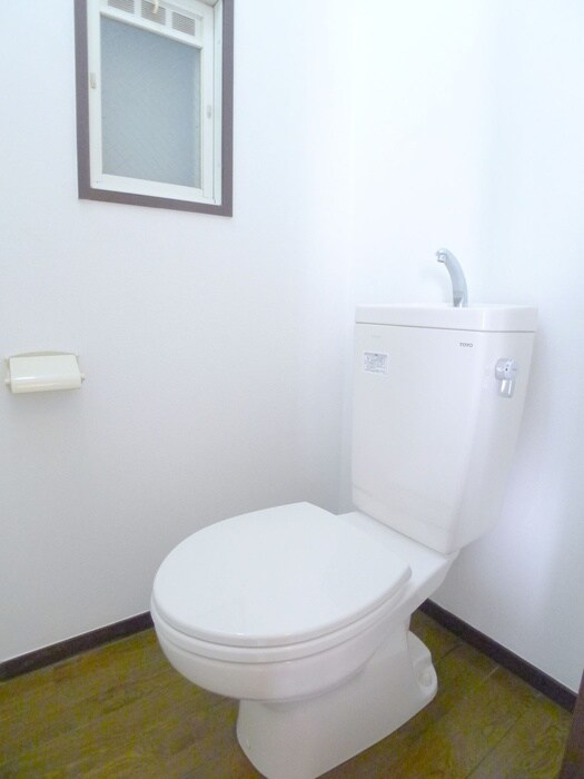 物件内観写真16　(トイレ)