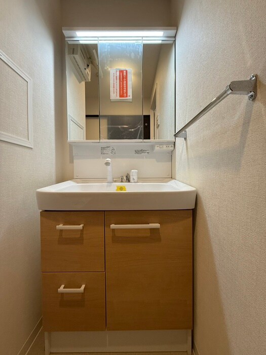 物件内観写真11　(洗面)