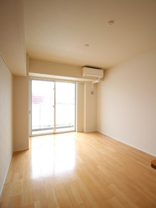 物件内観写真4　(居室)