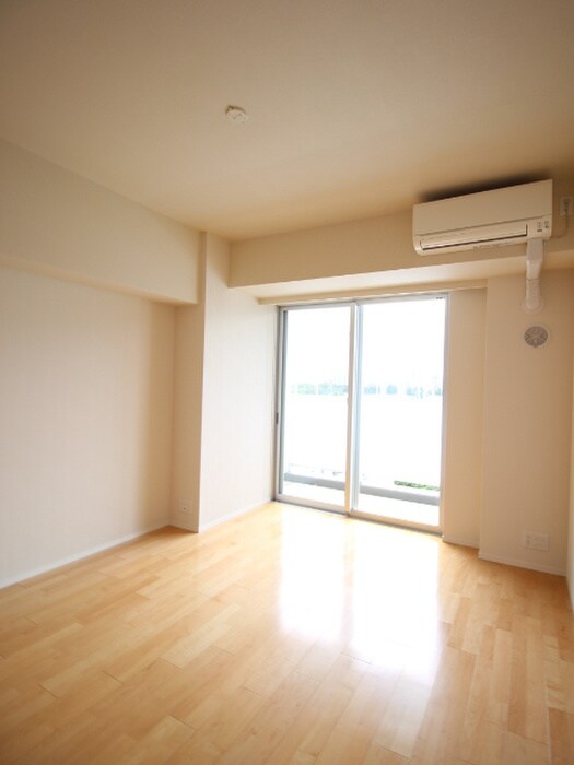 物件内観写真15　(居室)