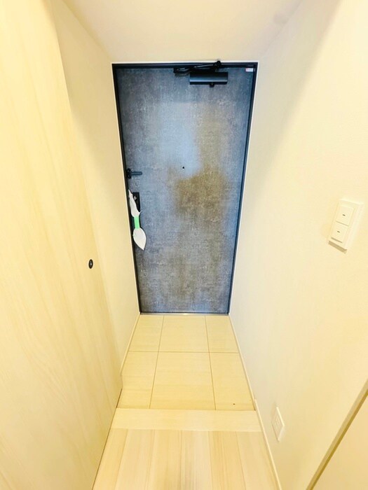 物件内観写真17　(玄関)
