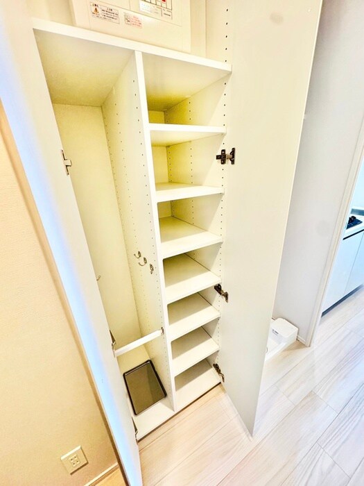物件内観写真18　(靴箱)