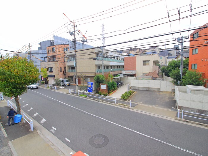 物件内観写真19　(室内からの展望)