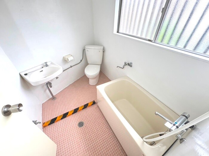 物件内観写真10　(バス／シャワールーム等)