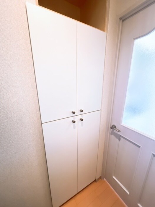 物件内観写真12　(靴箱)