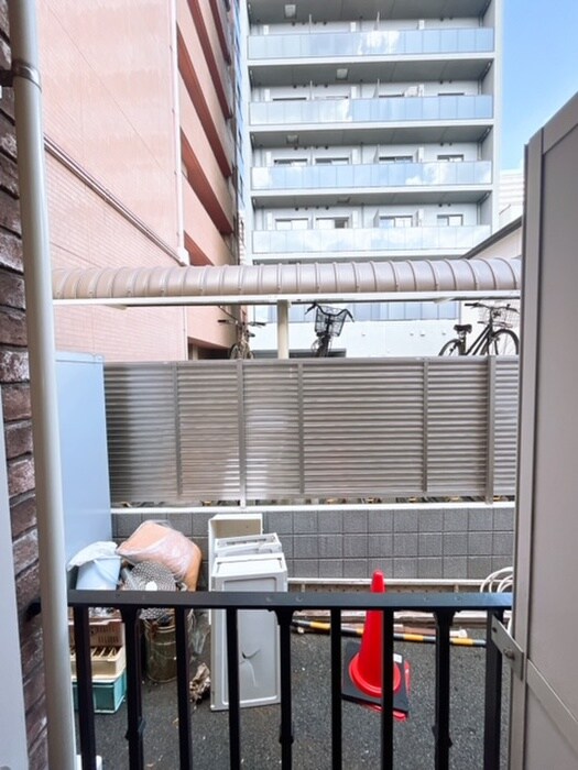 物件内観写真17　(室内からの展望)