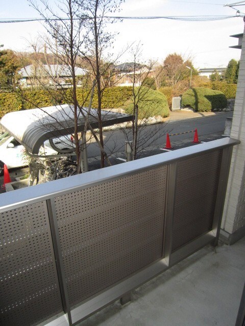 物件内観写真4　(ベランダ・バルコニー)