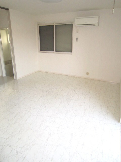 物件内観写真13　(居室)