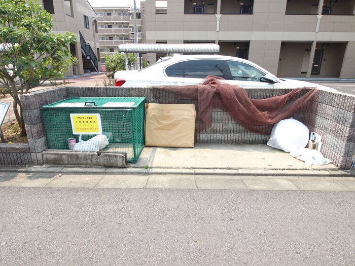 物件外観写真6　(周辺環境)