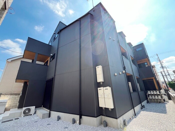 物件外観写真1　(外観写真)