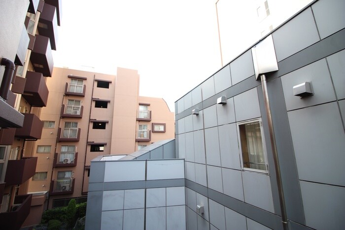 物件内観写真11　(室内からの展望)