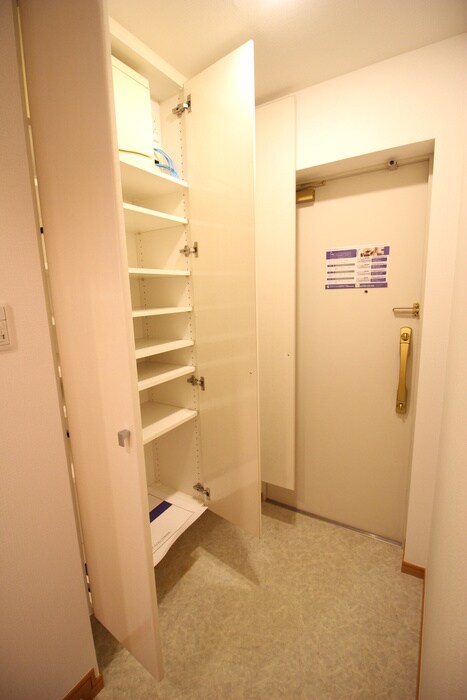 物件内観写真17　(靴箱)