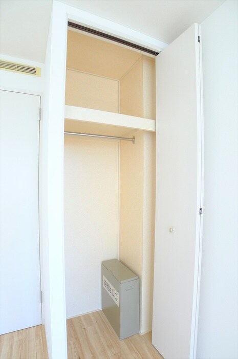 物件内観写真11　(収納)