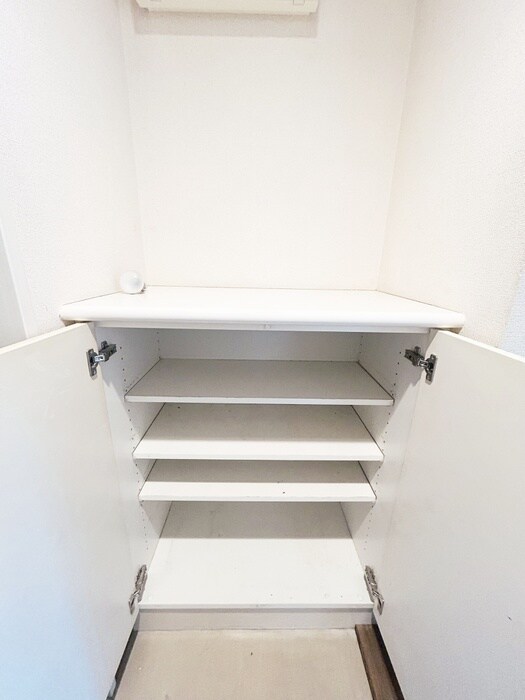 物件内観写真18　(靴箱)