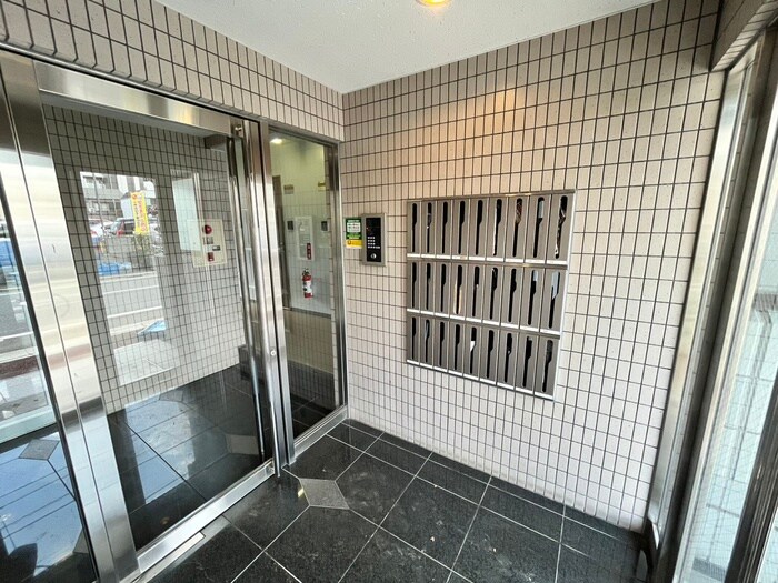 物件外観写真4　(建物設備)