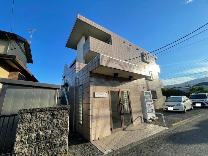 物件外観写真3　(外観写真)