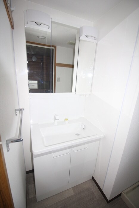 物件内観写真12　(洗面)