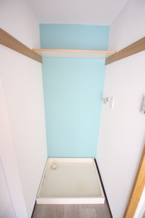 物件内観写真13　(洗濯機置場)