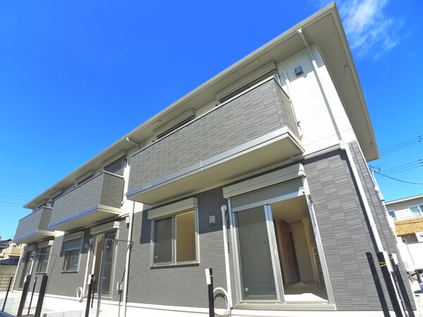 建築中