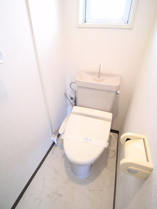 物件内観写真14　(トイレ)