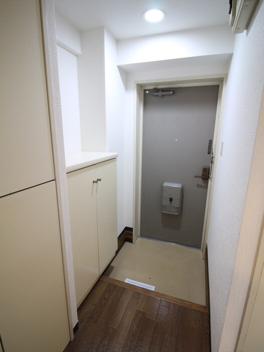 物件内観写真17　(玄関)