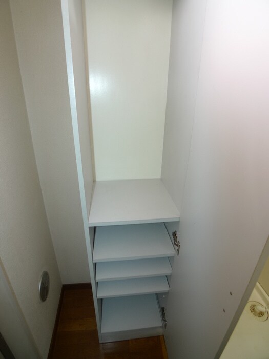 物件内観写真16　(靴箱)