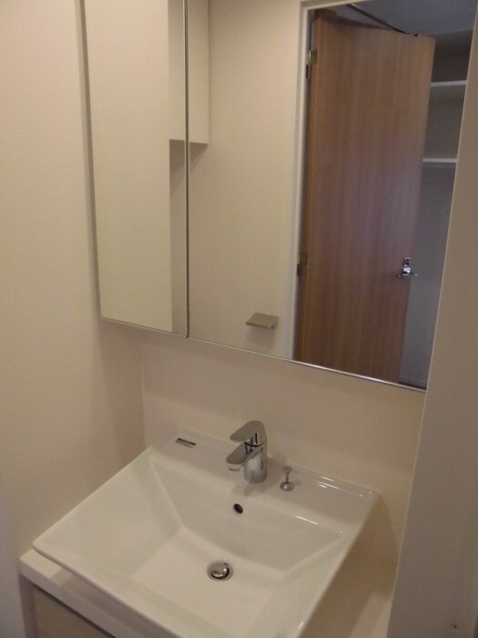 物件内観写真12　(洗面)