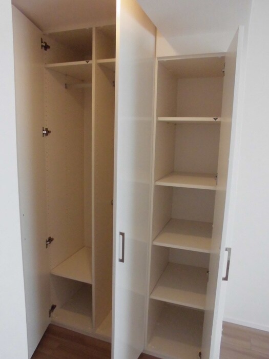 物件内観写真13　(収納)