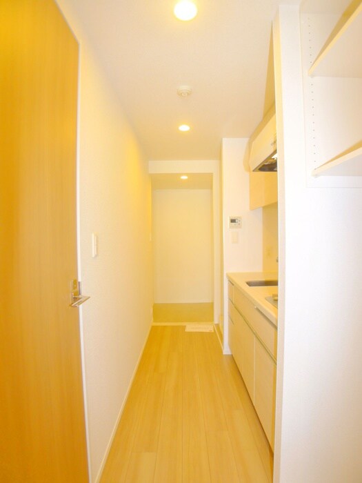 物件内観写真15　(廊下)