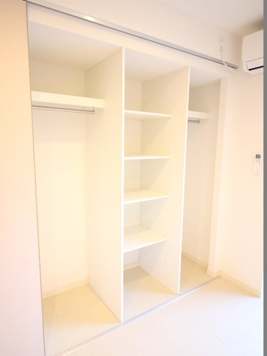 物件内観写真10　(収納)