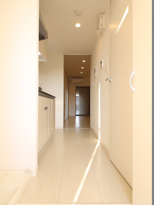 物件内観写真17　(玄関)