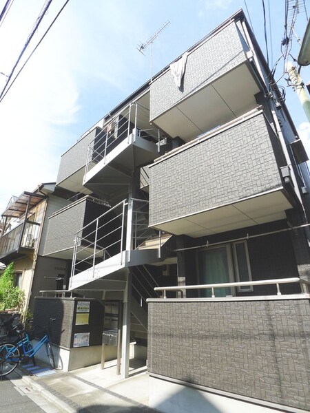 トータス　アパートメント外観写真