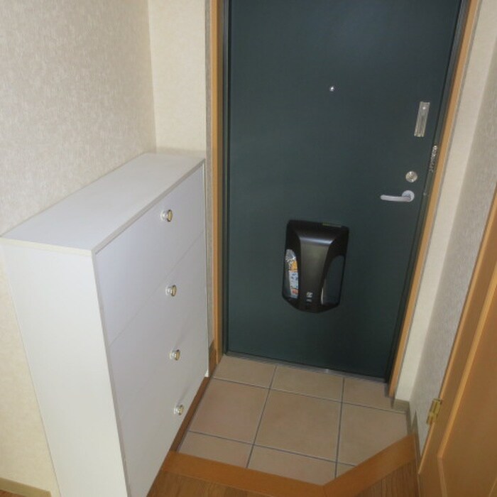 物件内観写真15　(玄関)