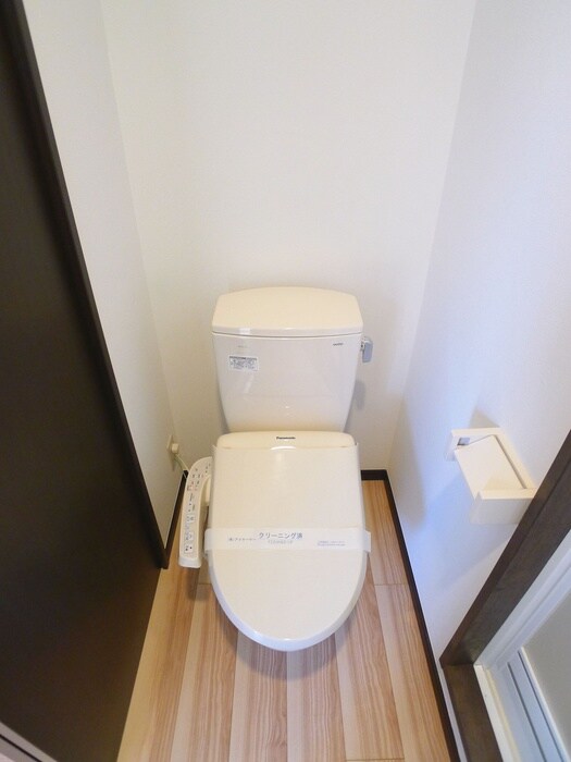 物件内観写真9　(トイレ)