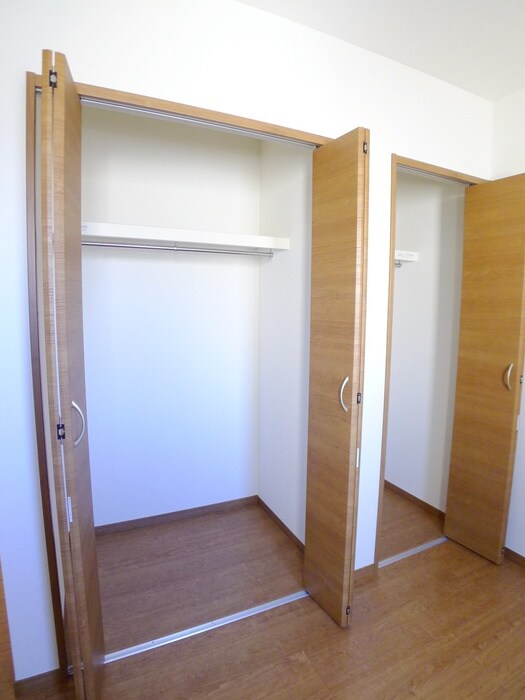 物件内観写真16　(収納)