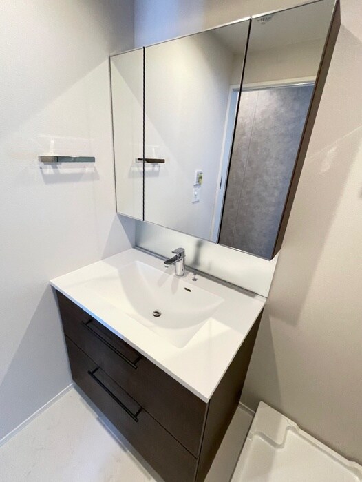 物件内観写真11　(洗面)