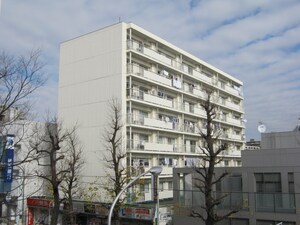 たまプラ－ザ黒沼ビル外観写真