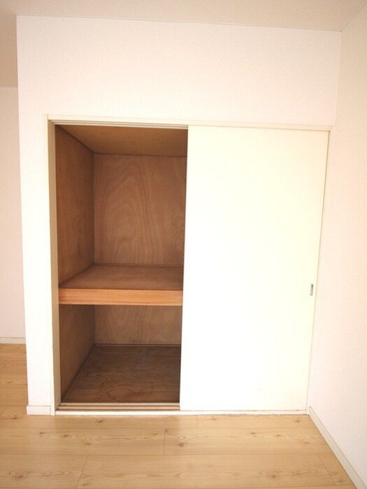 物件内観写真13　(収納)
