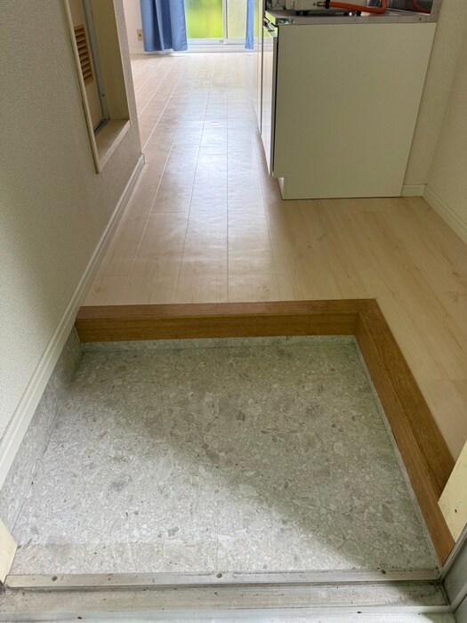 物件内観写真14　(玄関)