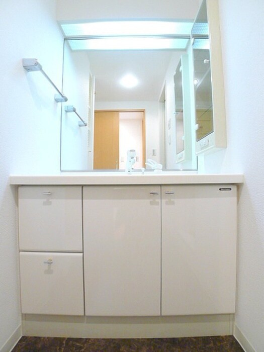 物件内観写真13　(洗面)