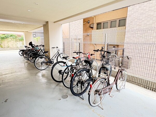 駐輪場