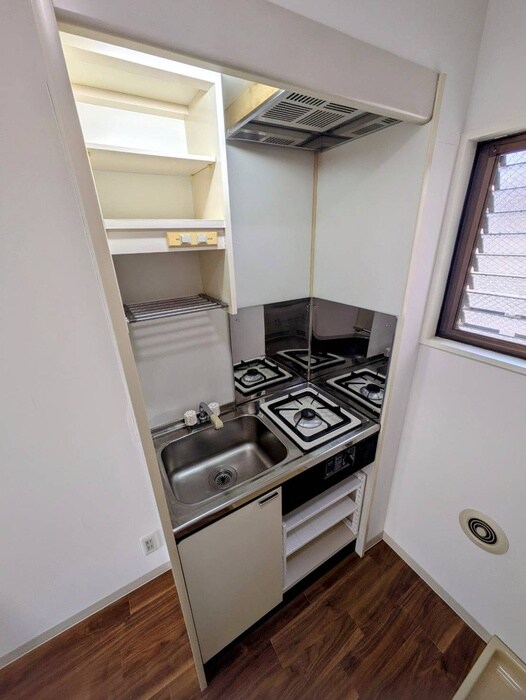 カドヤビルのキッチン