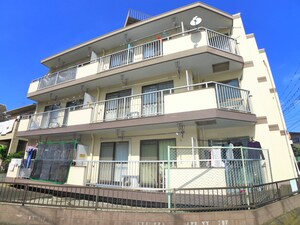 コーポ三樹外観写真