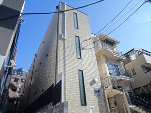 フラットイソ外観写真