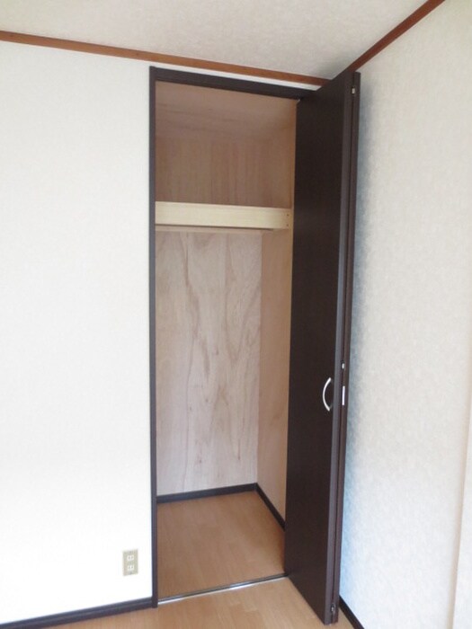 物件内観写真6　(収納)