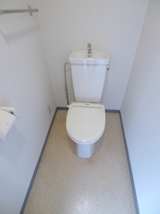 物件内観写真7　(トイレ)