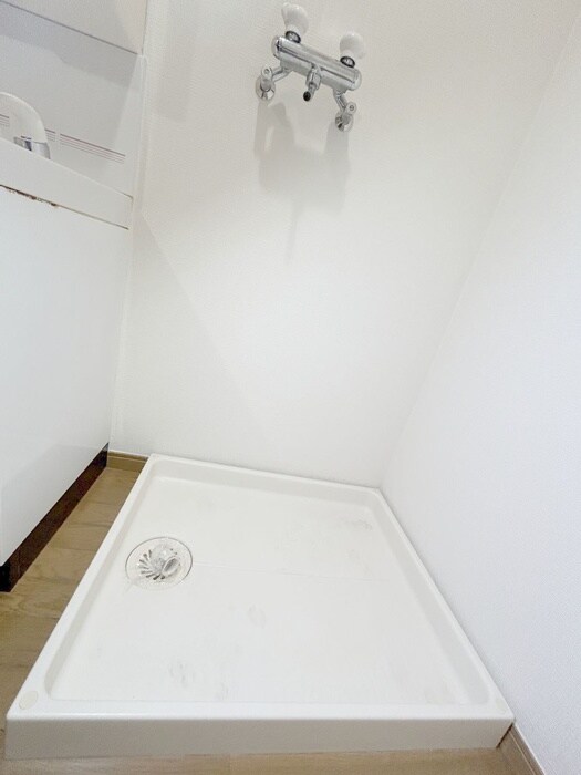 物件内観写真14　(洗濯機置場)