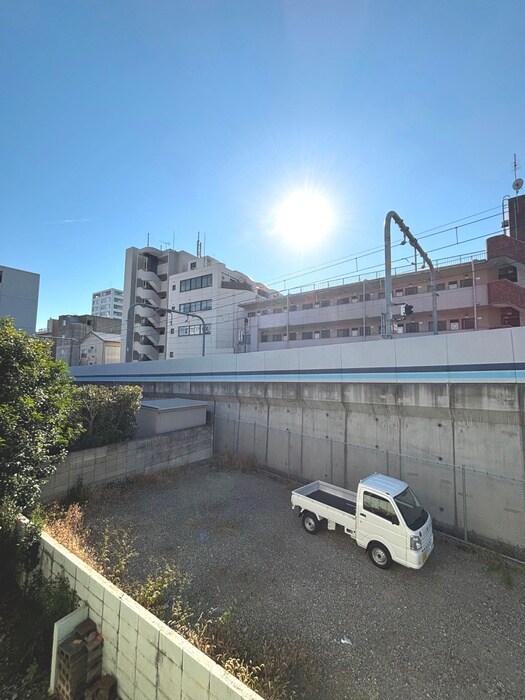 物件内観写真22　(室内からの展望)