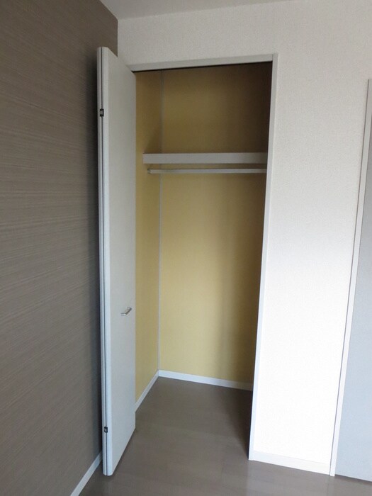 物件内観写真11　(収納)