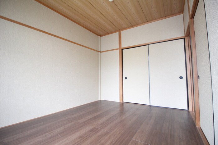 物件内観写真4　(居室)